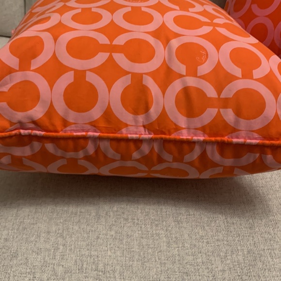 Coach Pillow Cases 17 x 17 Used Orange - Picture 8 of 12